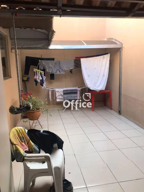 Casa com 3 quartos à venda, 207m2 em Batista, Anapolis - GO - imagem 3 Foto 3 de Casa com 3 quartos à venda, 207m2 em Batista, Anapolis - GO