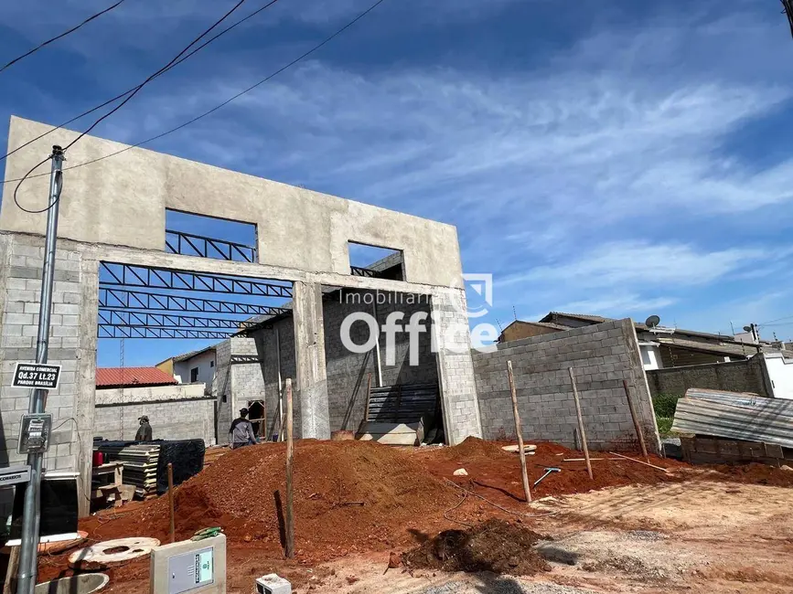 Armazém / Galpão à venda e para alugar, 300m2 em Parque Brasília 2ª Etapa, Anapolis - GO - imagem 5 Foto 5 de Armazém / Galpão à venda e para alugar, 300m2 em Parque Brasília 2ª Etapa, Anapolis - GO