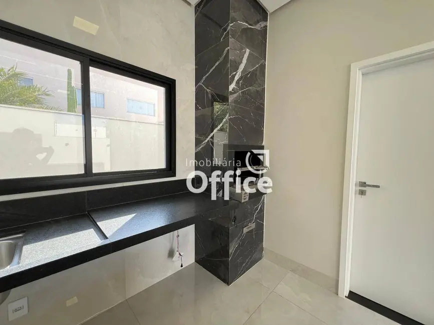 Casa com 3 quartos à venda, 420m2 em Anápolis City, Anapolis - GO - imagem 9 Foto 9 de Casa com 3 quartos à venda, 420m2 em Anápolis City, Anapolis - GO