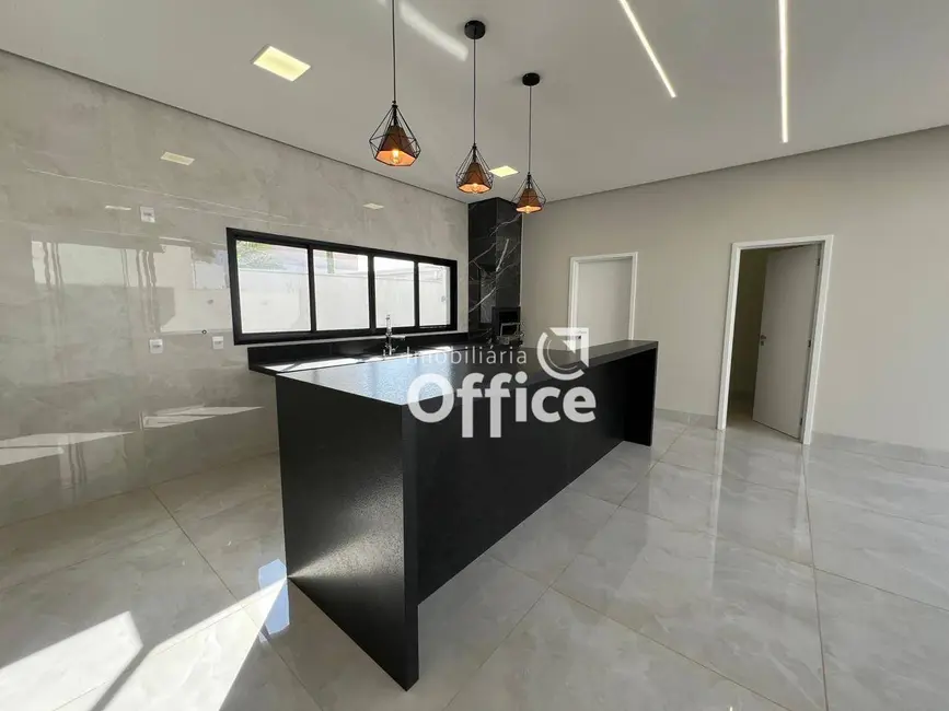 Casa com 3 quartos à venda, 420m2 em Anápolis City, Anapolis - GO - imagem 7 Foto 7 de Casa com 3 quartos à venda, 420m2 em Anápolis City, Anapolis - GO