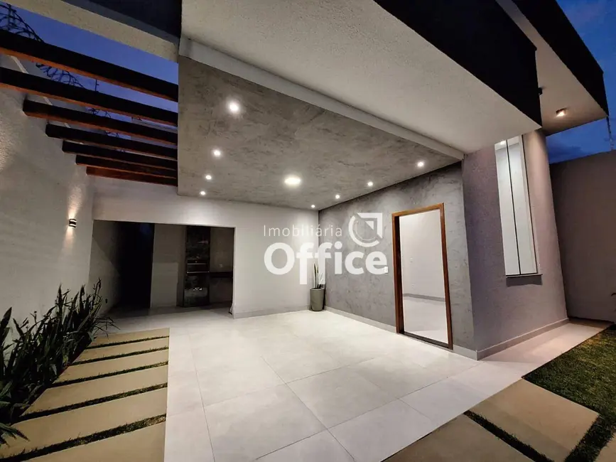 Foto 1 de Casa com 3 quartos à venda, 170m2 em Setor Central, Anapolis - GO