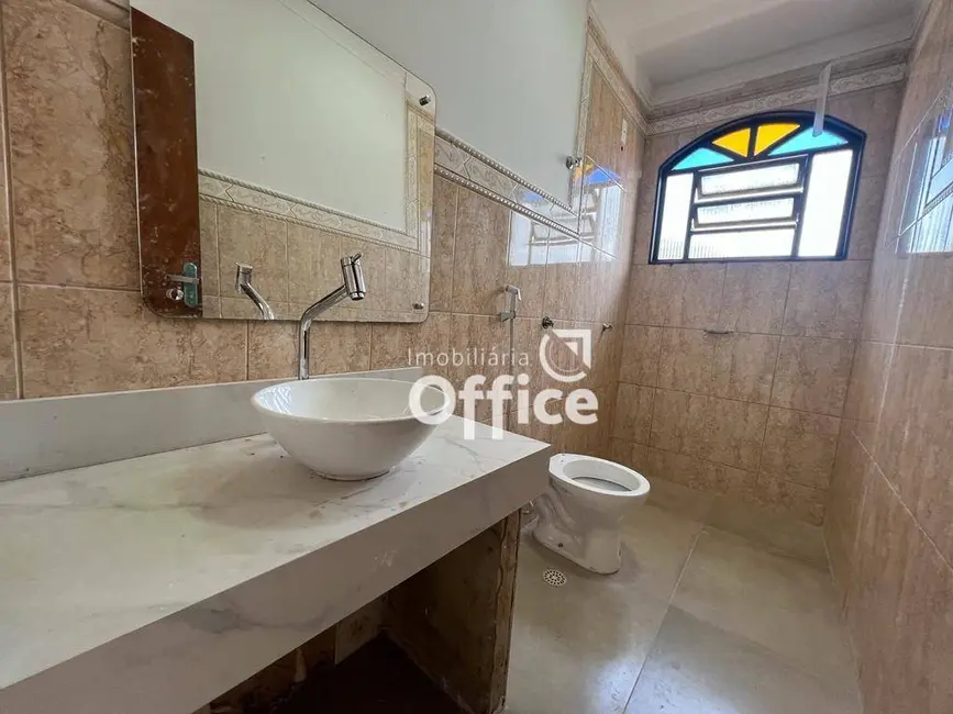 Foto 2 de Sala Comercial para alugar, 110m2 em Jundiaí, Anapolis - GO