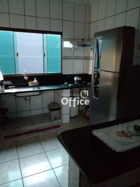 Casa com 3 quartos à venda, 200m2 em Jardim dos Ipês, Anapolis - GO - imagem 2 Foto 2 de Casa com 3 quartos à venda, 200m2 em Jardim dos Ipês, Anapolis - GO