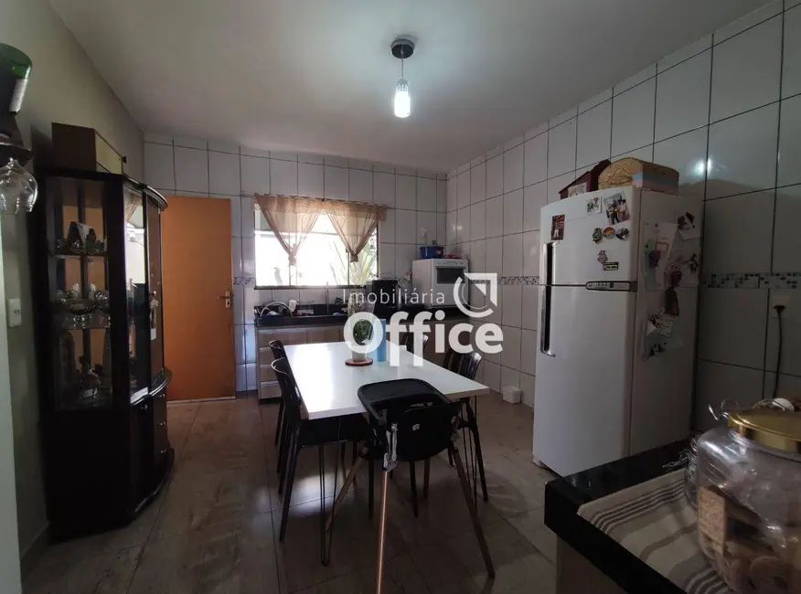 Foto 8 de Casa com 3 quartos à venda, 200m2 em Residencial Ayrton Senna, Anapolis - GO