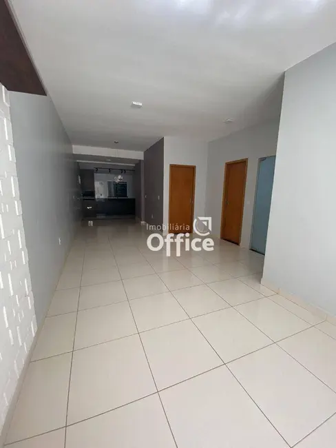 Foto 2 de Casa com 2 quartos à venda, 128m2 em São João, Anapolis - GO