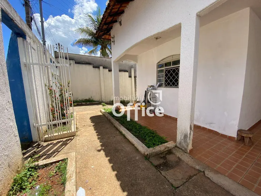 Foto 2 de Casa com 3 quartos à venda, 312m2 em São Carlos, Anapolis - GO