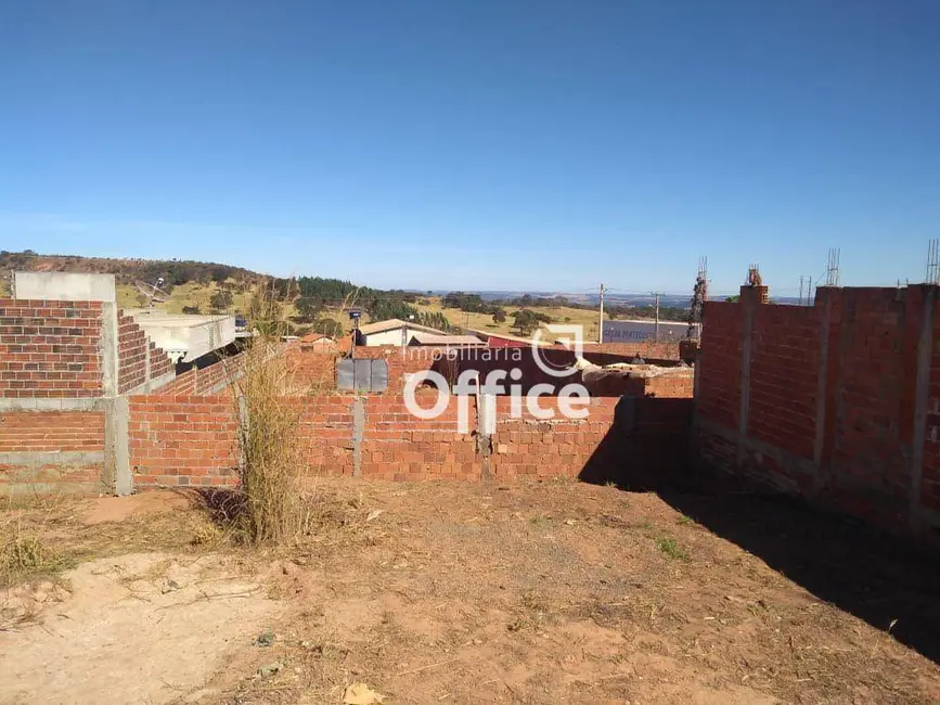 Foto 3 de Terreno / Lote à venda, 314m2 em Sítios de Recreio Vale das Laranjeiras, Anapolis - GO