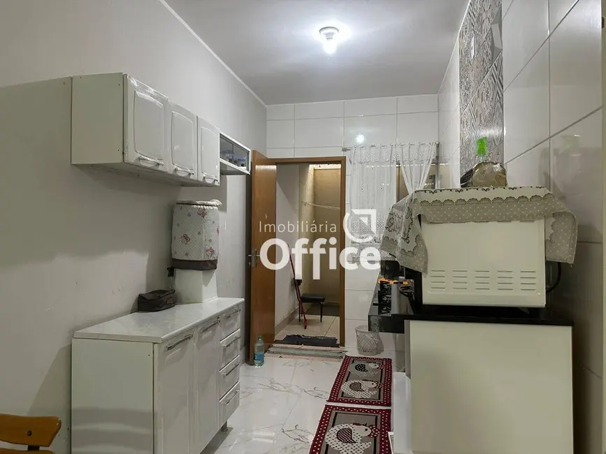Foto 4 de Casa com 3 quartos à venda, 75m2 em Residencial Cerejeiras, Anapolis - GO