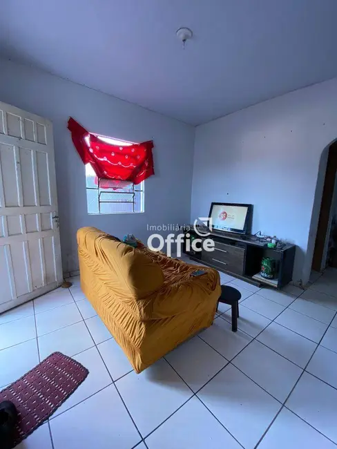 Casa com 3 quartos à venda, 260m2 em São Sebastião, Anapolis - GO - imagem 3 Foto 3 de Casa com 3 quartos à venda, 260m2 em São Sebastião, Anapolis - GO