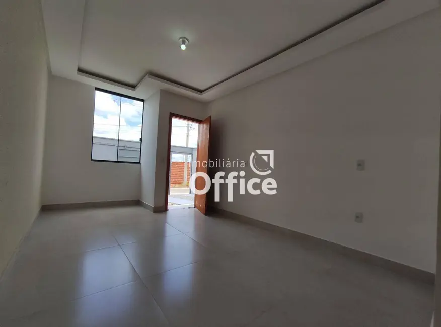 Foto 2 de Casa com 3 quartos à venda, 150m2 em Anapolis - GO