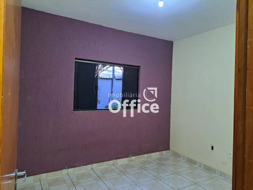 Casa com 3 quartos à venda, 300m2 em Setor Summerville, Anapolis - GO - imagem 4 Foto 4 de Casa com 3 quartos à venda, 300m2 em Setor Summerville, Anapolis - GO