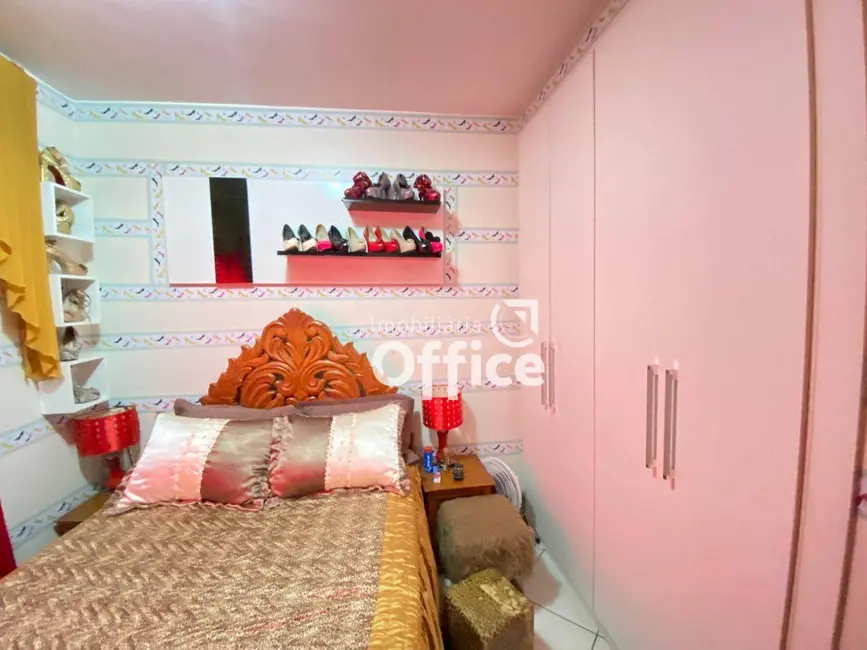 Foto 4 de Apartamento com 3 quartos à venda, 92m2 em Cidade Jardim, Anapolis - GO