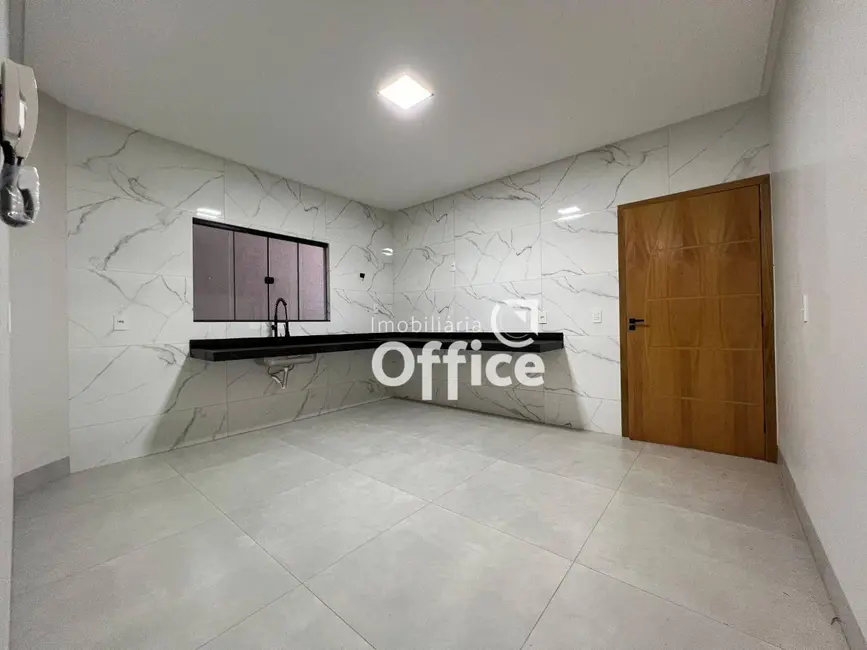 Foto 5 de Sobrado com 3 quartos à venda, 150m2 em Jibran El Hadj, Anapolis - GO
