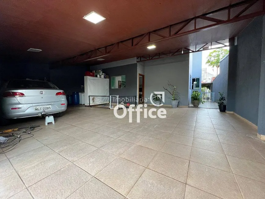 Foto 3 de Casa com 4 quartos à venda, 300m2 em Víviam Parque 2ª Etapa, Anapolis - GO