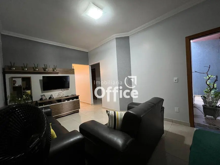 Foto 4 de Casa com 4 quartos à venda, 300m2 em Víviam Parque 2ª Etapa, Anapolis - GO
