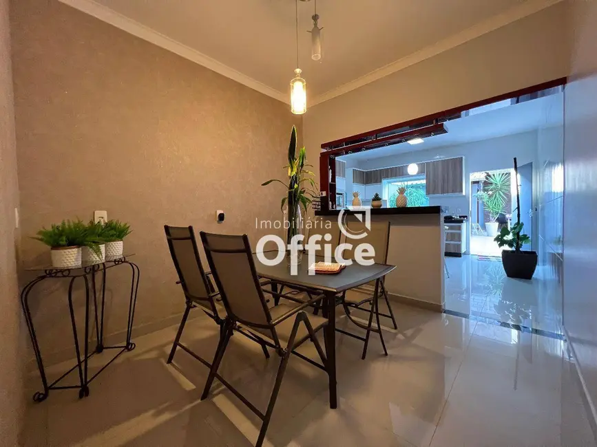 Foto 9 de Casa com 4 quartos à venda, 300m2 em Víviam Parque 2ª Etapa, Anapolis - GO