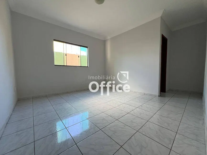 Casa com 3 quartos à venda, 167m2 em Setor Sul Jamil Miguel, Anapolis - GO - imagem 8 Foto 8 de Casa com 3 quartos à venda, 167m2 em Setor Sul Jamil Miguel, Anapolis - GO