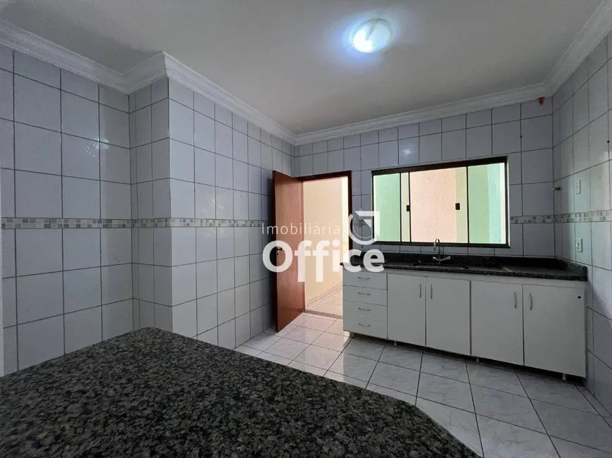 Casa com 3 quartos à venda, 167m2 em Setor Sul Jamil Miguel, Anapolis - GO - imagem 5 Foto 5 de Casa com 3 quartos à venda, 167m2 em Setor Sul Jamil Miguel, Anapolis - GO