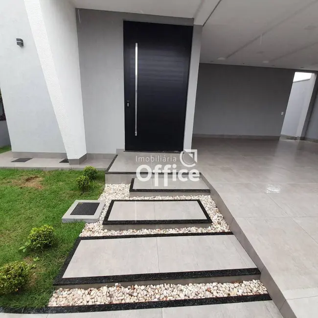 Casa com 3 quartos à venda, 300m2 em Parque Brasília 2ª Etapa, Anapolis - GO - imagem 4 Foto 4 de Casa com 3 quartos à venda, 300m2 em Parque Brasília 2ª Etapa, Anapolis - GO