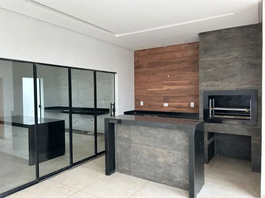 Casa com 3 quartos à venda, 200m2 em Jardim Itália, Anapolis - GO - imagem 4 Foto 4 de Casa com 3 quartos à venda, 200m2 em Jardim Itália, Anapolis - GO