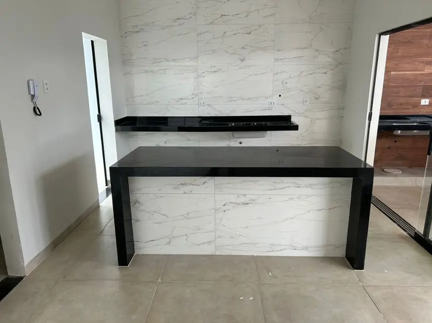 Casa com 3 quartos à venda, 200m2 em Jardim Itália, Anapolis - GO - imagem 9 Foto 9 de Casa com 3 quartos à venda, 200m2 em Jardim Itália, Anapolis - GO