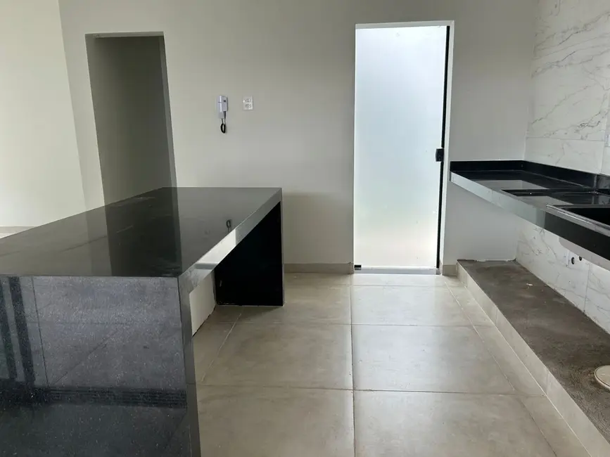 Casa com 3 quartos à venda, 200m2 em Jardim Itália, Anapolis - GO - imagem 8 Foto 8 de Casa com 3 quartos à venda, 200m2 em Jardim Itália, Anapolis - GO