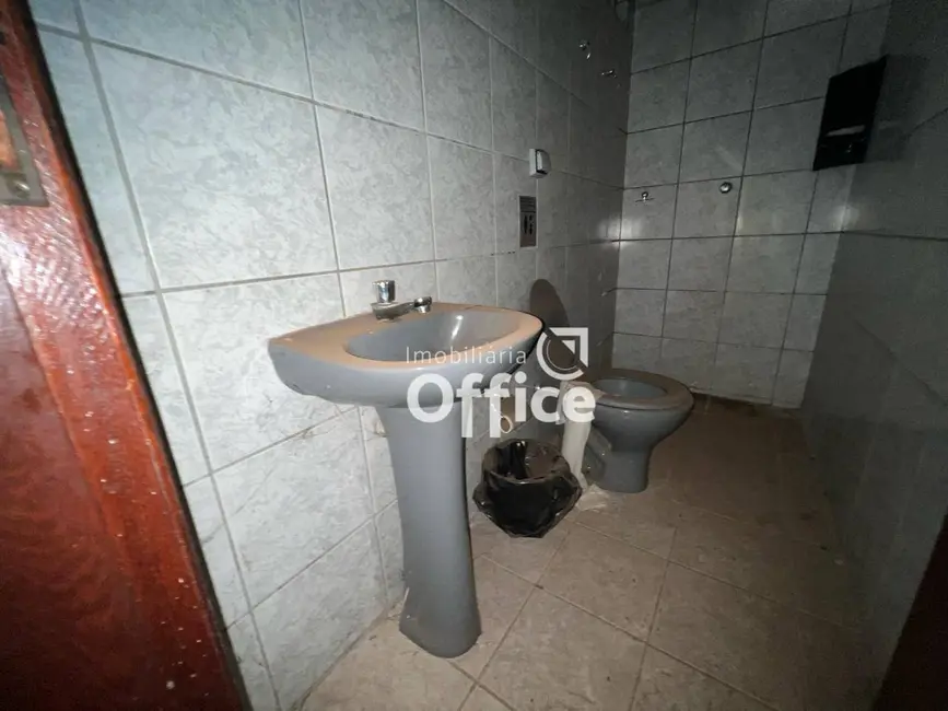 Foto 7 de Sala Comercial para alugar, 200m2 em Cidade Universitária, Anapolis - GO
