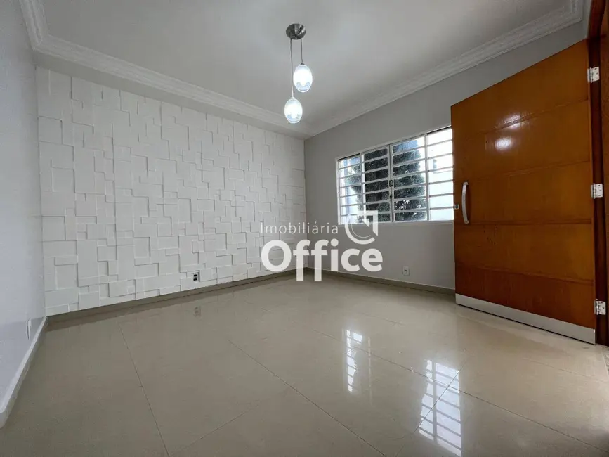 Foto 6 de Casa com 3 quartos à venda, 300m2 em Residencial Araujoville, Anapolis - GO