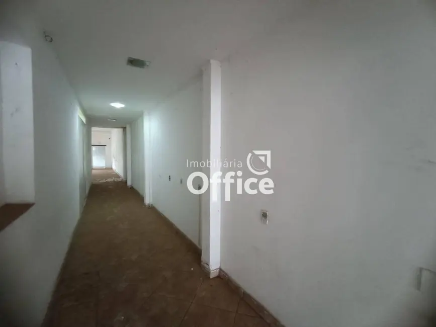 Foto 3 de Sala Comercial para alugar, 200m2 em Setor Central, Anapolis - GO