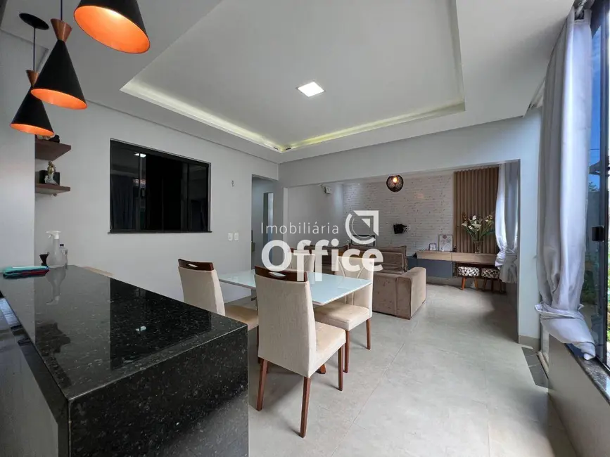 Casa com 2 quartos à venda, 250m2 em Residencial Reny Cury, Anapolis - GO - imagem 1 Foto 1 de Casa com 2 quartos à venda, 250m2 em Residencial Reny Cury, Anapolis - GO