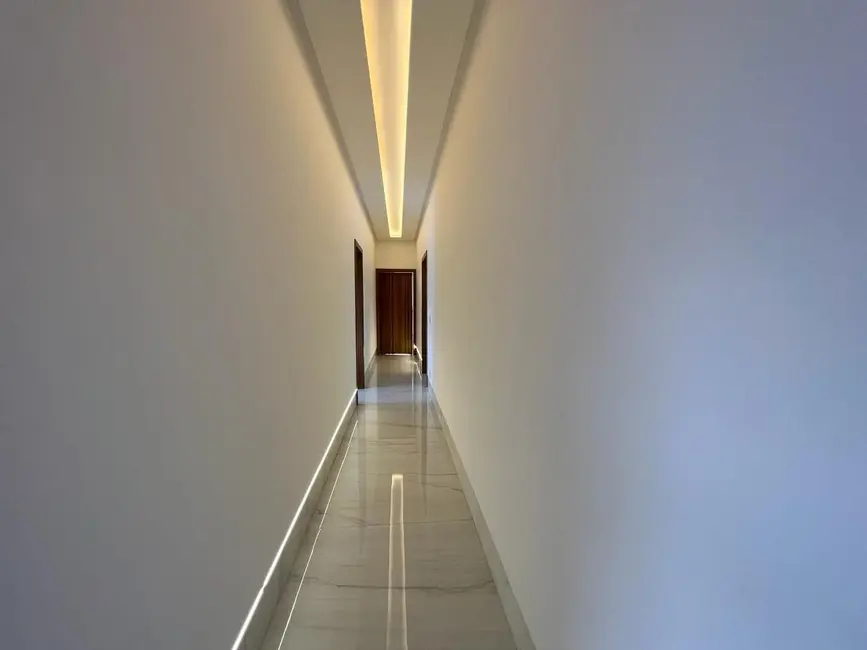 Foto 9 de Casa de Condomínio com 4 quartos à venda, 360m2 em Anapolis - GO