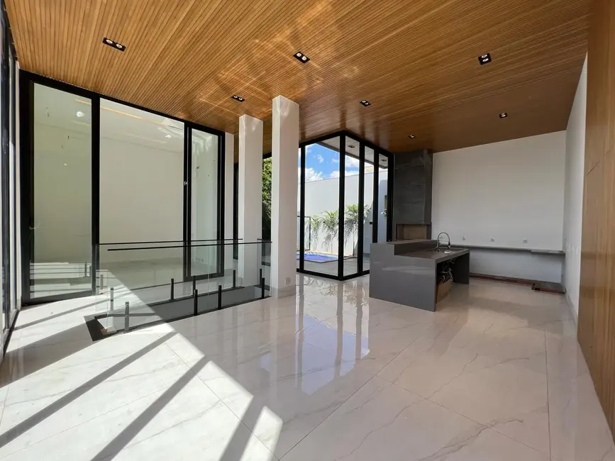 Foto 3 de Casa de Condomínio com 4 quartos à venda, 360m2 em Anapolis - GO