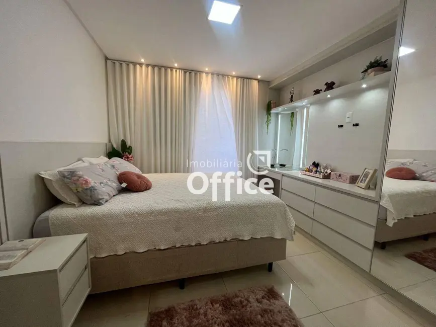 Foto 9 de Apartamento com 3 quartos à venda, 88m2 em Vila Santa Isabel, Anapolis - GO