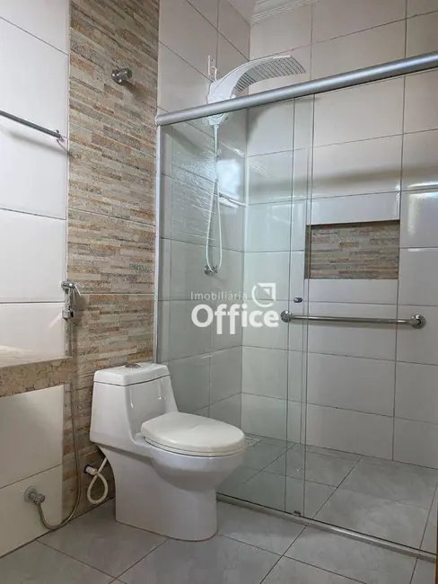 Foto 6 de Casa com 3 quartos à venda, 300m2 em Parque Brasília 2ª Etapa, Anapolis - GO