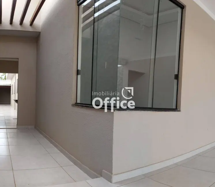 Foto 1 de Casa com 3 quartos à venda, 180m2 em Lourdes, Anapolis - GO