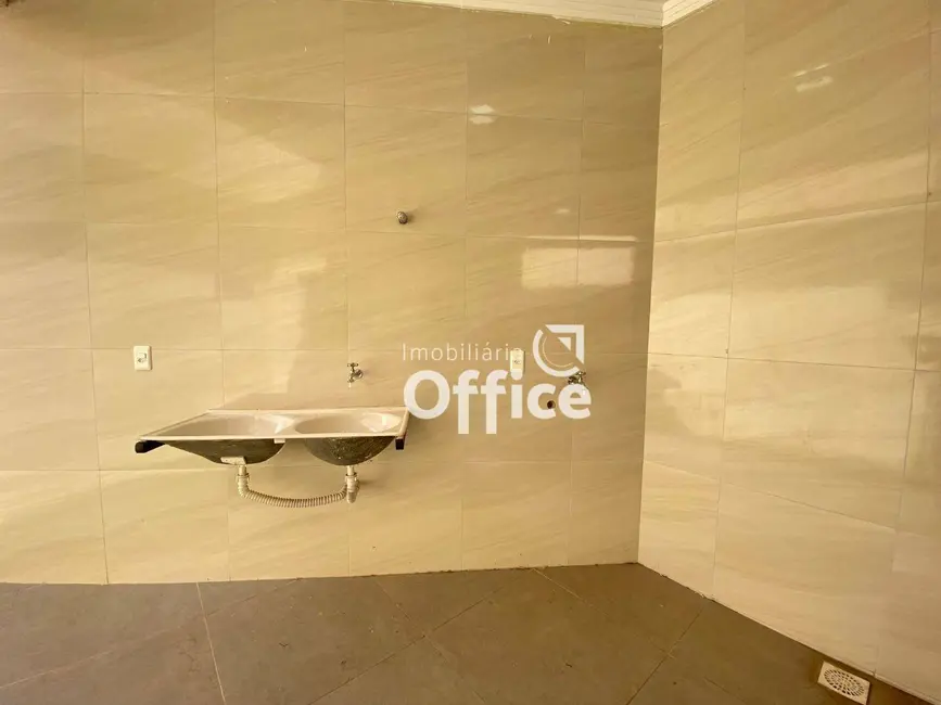 Foto 5 de Casa com 3 quartos à venda, 239m2 em Campos Elísios, Anapolis - GO