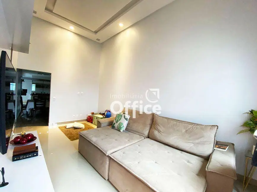 Casa com 3 quartos à venda, 200m2 em Residencial Flor do Cerrado, Anapolis - GO - imagem 4 Foto 4 de Casa com 3 quartos à venda, 200m2 em Residencial Flor do Cerrado, Anapolis - GO