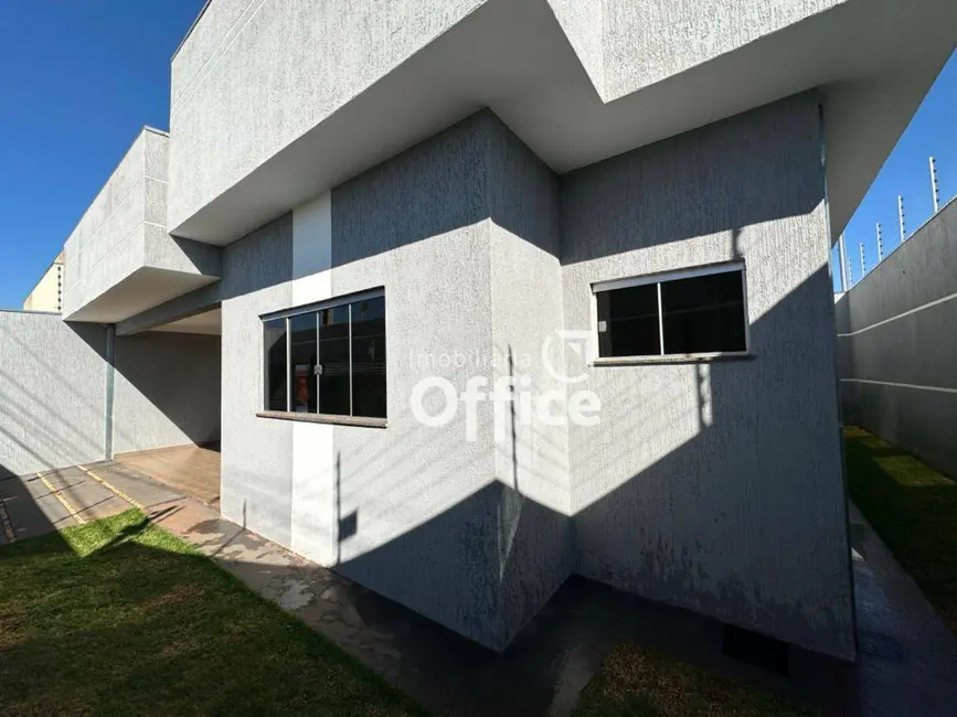 Casa com 3 quartos à venda, 204m2 em Residencial Flor do Cerrado, Anapolis - GO - imagem 3 Foto 3 de Casa com 3 quartos à venda, 204m2 em Residencial Flor do Cerrado, Anapolis - GO