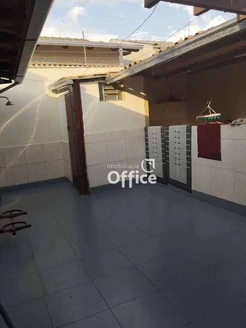 Casa com 3 quartos à venda, 300m2 em Setor Summerville, Anapolis - GO - imagem 5 Foto 5 de Casa com 3 quartos à venda, 300m2 em Setor Summerville, Anapolis - GO