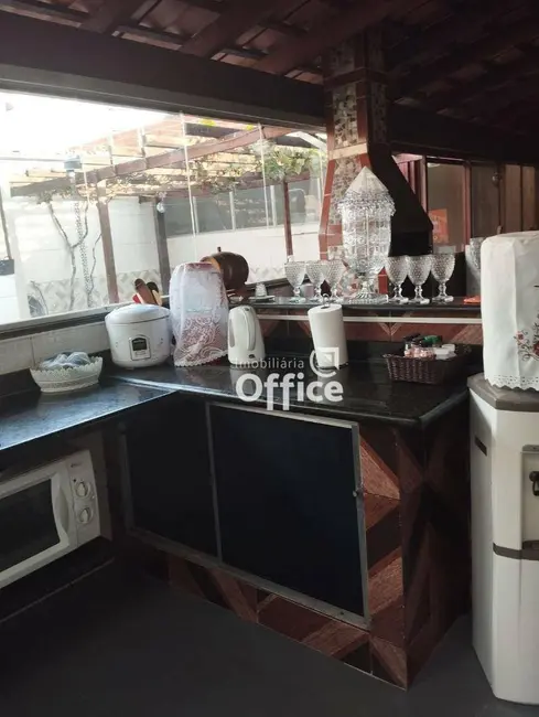 Casa com 3 quartos à venda, 300m2 em Setor Summerville, Anapolis - GO - imagem 7 Foto 7 de Casa com 3 quartos à venda, 300m2 em Setor Summerville, Anapolis - GO