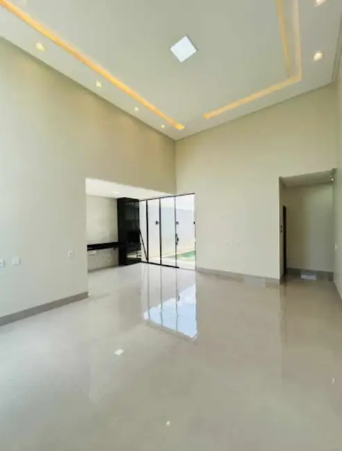 Casa com 3 quartos à venda, 200m2 em Residencial Flor do Cerrado, Anapolis - GO - imagem 4 Foto 4 de Casa com 3 quartos à venda, 200m2 em Residencial Flor do Cerrado, Anapolis - GO