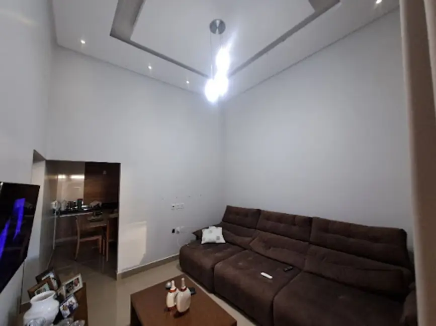 Foto 4 de Casa com 3 quartos à venda, 200m2 em Residencial Flor do Cerrado, Anapolis - GO