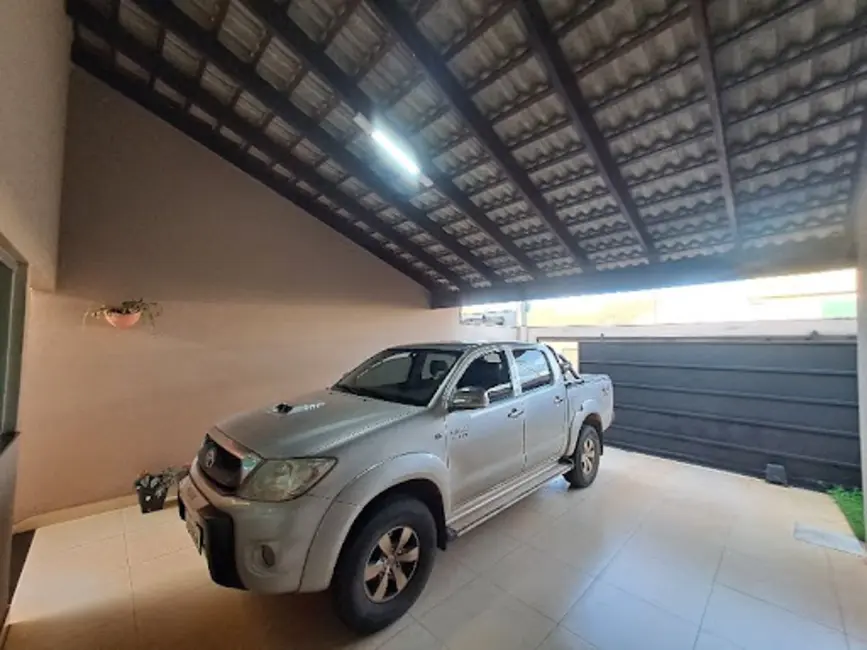 Foto 3 de Casa com 3 quartos à venda, 200m2 em Residencial Flor do Cerrado, Anapolis - GO