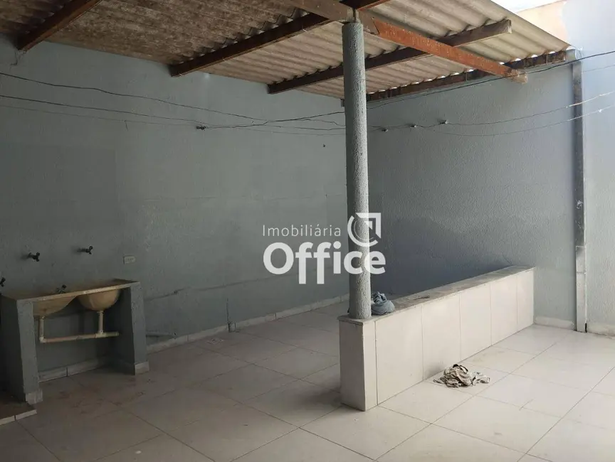 Foto 4 de Casa com 3 quartos à venda, 150m2 em Residencial Terezinha Braga, Anapolis - GO