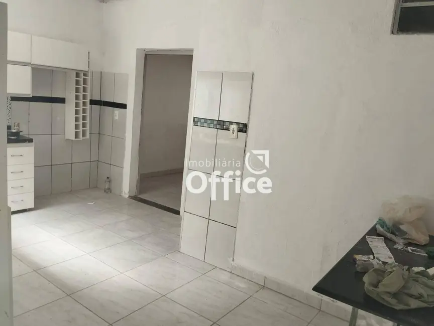 Foto 2 de Casa com 3 quartos à venda, 150m2 em Residencial Terezinha Braga, Anapolis - GO