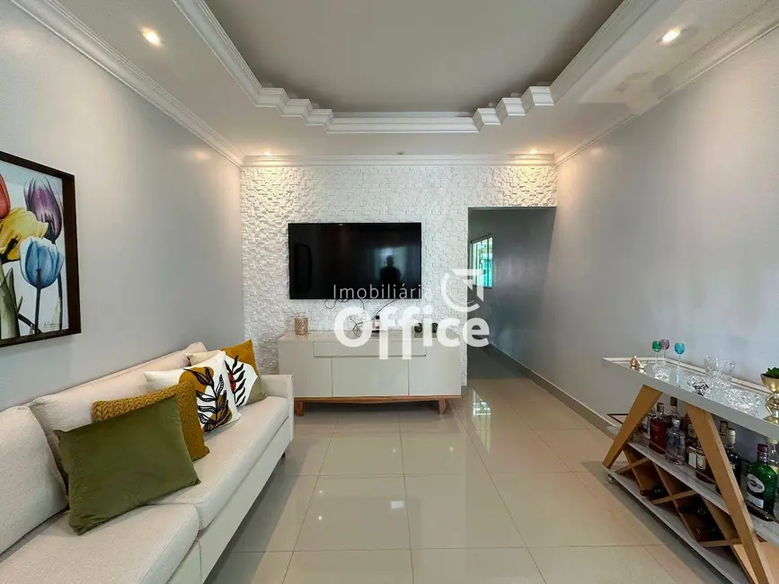 Foto 5 de Casa com 3 quartos à venda, 300m2 em Residencial Flor do Cerrado, Anapolis - GO