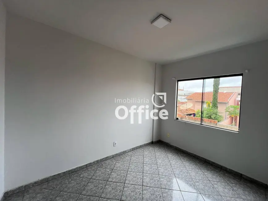 Foto 4 de Apartamento com 3 quartos para alugar, 77m2 em Antônio Fernandes, Anapolis - GO