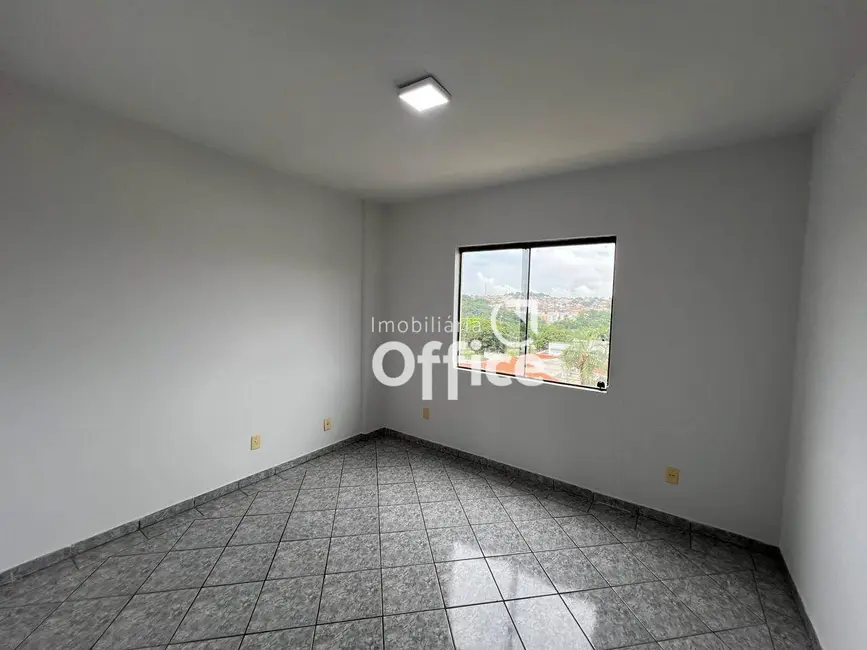 Foto 2 de Apartamento com 3 quartos para alugar, 77m2 em Antônio Fernandes, Anapolis - GO