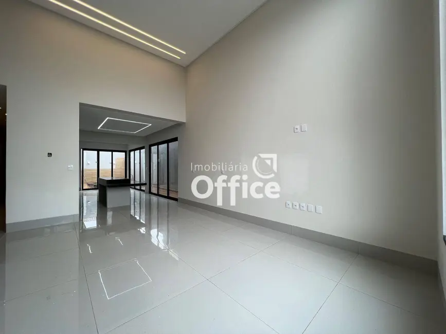 Casa com 3 quartos à venda, 340m2 em Parque São João, Anapolis - GO - imagem 5 Foto 5 de Casa com 3 quartos à venda, 340m2 em Parque São João, Anapolis - GO