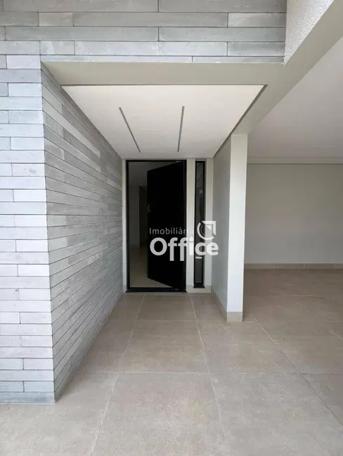 Casa com 3 quartos à venda, 300m2 em Parque Brasília 2ª Etapa, Anapolis - GO - imagem 3 Foto 3 de Casa com 3 quartos à venda, 300m2 em Parque Brasília 2ª Etapa, Anapolis - GO